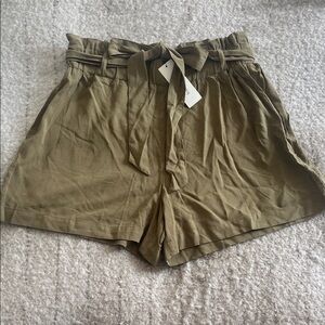 Mi ami Olive Green paper Bag Shorts